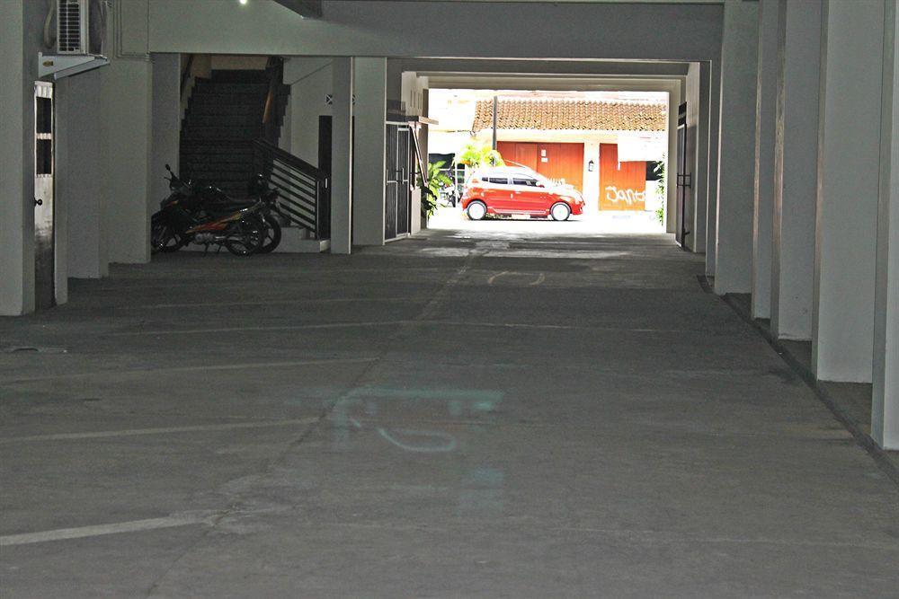 Tasik Jogja Hotel Yogyakarta Exterior foto